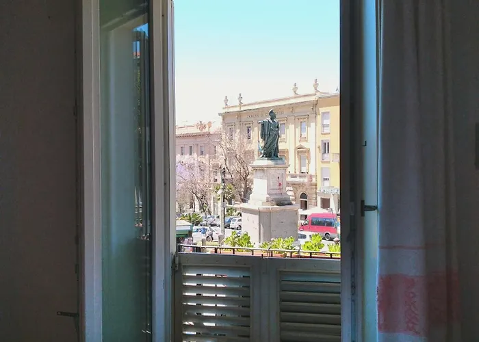 Bed and Breakfast Note Sulla Piazza Cagliari